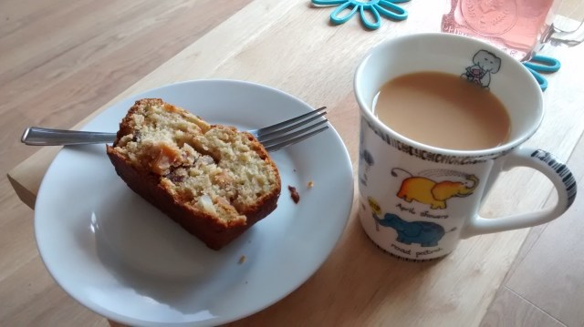 Tropical Banana Cake with Urban Fruit Tropical Banana Cake with Urban Fruit