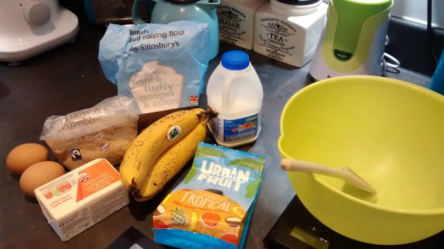 Tropical Banana Cake with Urban Fruit Tropical Banana Cake with Urban Fruit